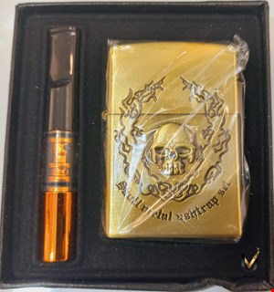ست فندک بنزینی جعبه دار طرح Zippo ( فندک، چوب سیگار )